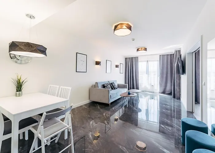 Komfort Baltic Plaza דירה *