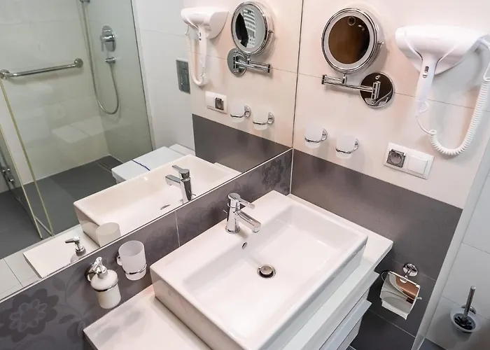 Komfort Baltic Plaza * קולובז'ג